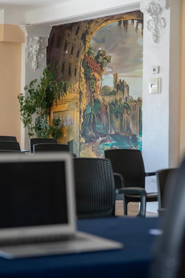 Hotel La Nuova Rotaia Gallarate Bagian luar foto