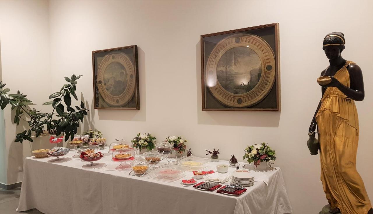 Hotel La Nuova Rotaia Gallarate Bagian luar foto